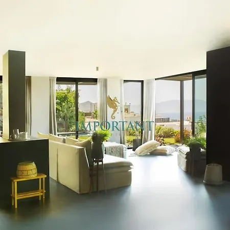 Chic Oasis By Important Group Travel Hotell