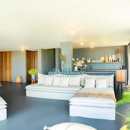 מלון Chic Oasis By Important Group Travel